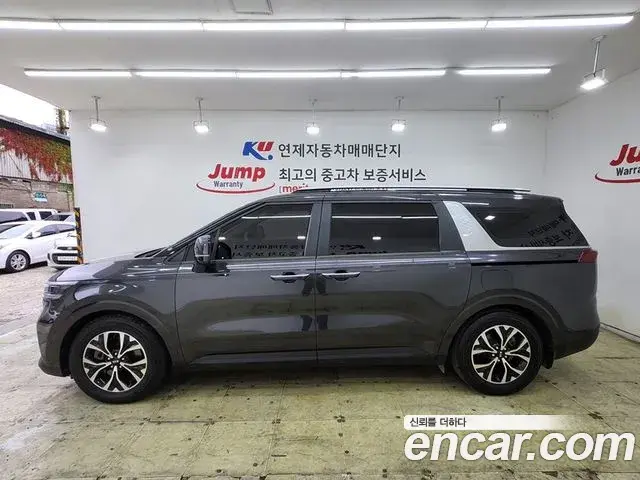 Kia Carnival 2021 — Фото 2/20