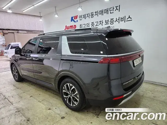 Kia Carnival 2021 — Фото 3/20