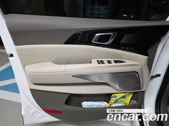 Kia Carnival 2025 — Фото 7/17