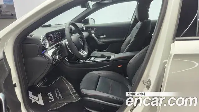 Mercedes-Benz A-Class 2024 — Photo 7/16