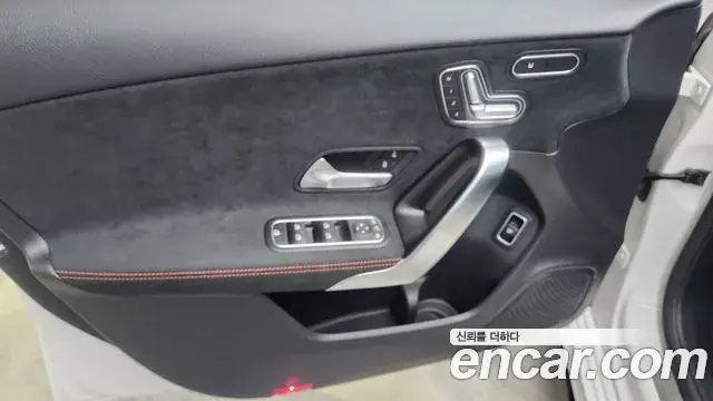 Mercedes-Benz A-Class 2024 — Photo 4/16