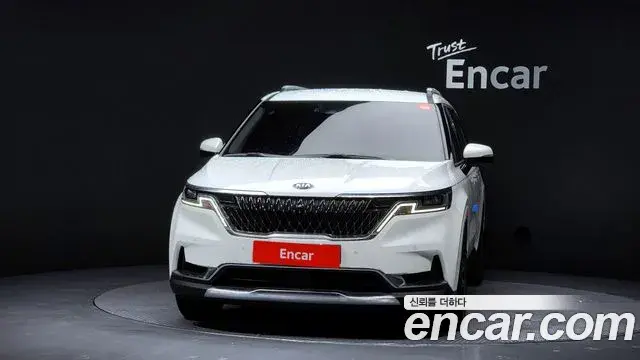 Kia Carnival 2020 — Photo 8/20