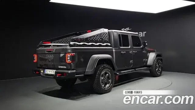 Jeep Gladiator 2022 — Photo 10/20