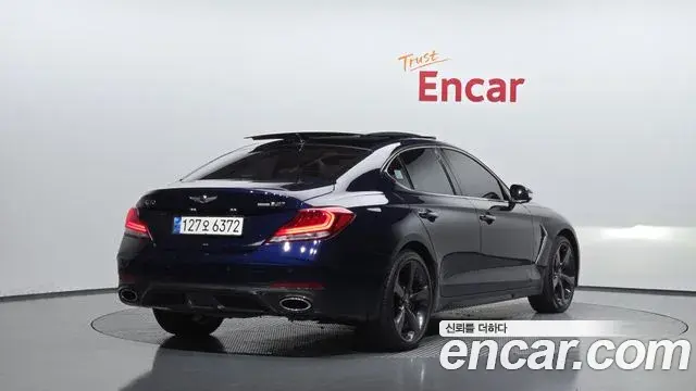 Genesis G70 2019 — Photo 14/20