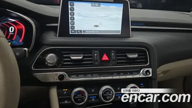 Genesis G70 2019 — Photo 1/20