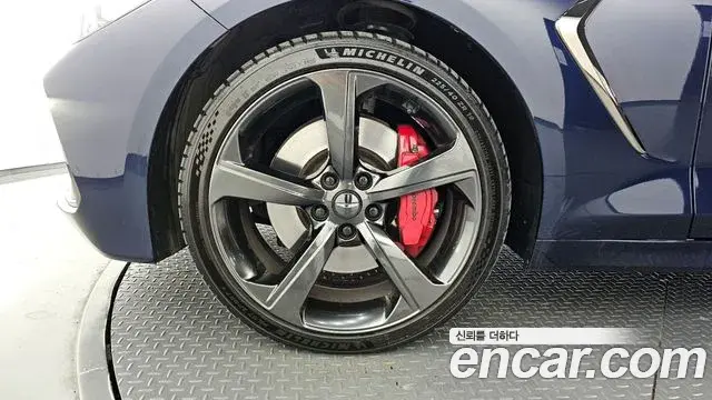 Genesis G70 2018 — ფოტო 4/20