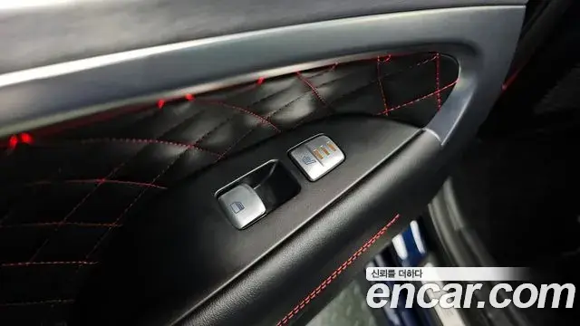 Genesis G70 2018 — ფოტო 9/20