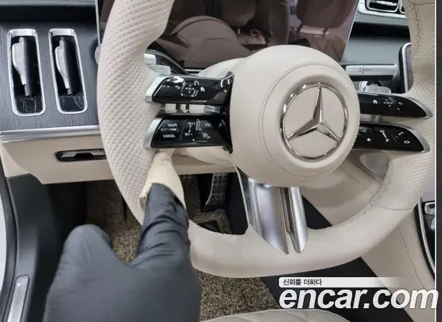 Mercedes-Benz S-Class 2022 — Фото 19/20