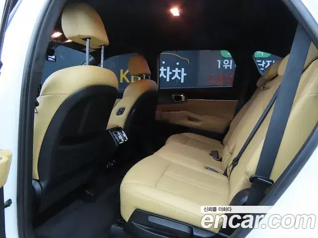 Kia Sorento 2021 — ფოტო 7/20