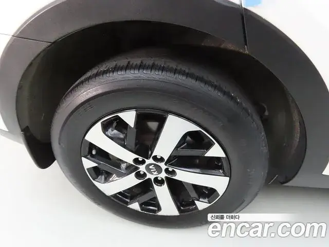 Kia Sorento 2021 — ფოტო 18/20