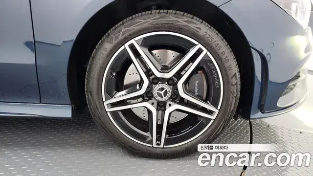 Mercedes-Benz CLA-Class 2020 — Şəkil 6/20