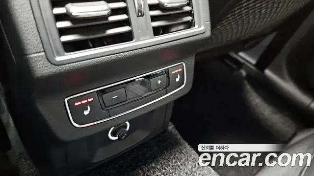 Audi Q5 2020 — Фото 17/20