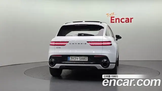 Genesis GV70 2022 — Şəkil 10/20