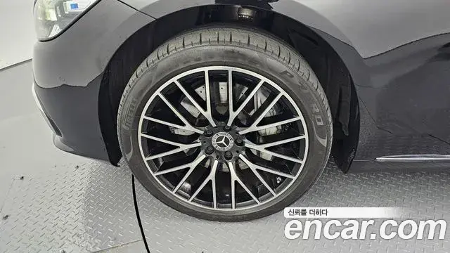 Mercedes-Benz S-Class 2022 — ფოტო 15/20