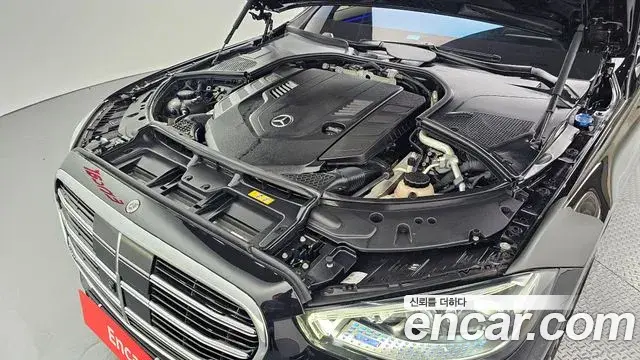 Mercedes-Benz S-Class 2022 — ფოტო 18/20