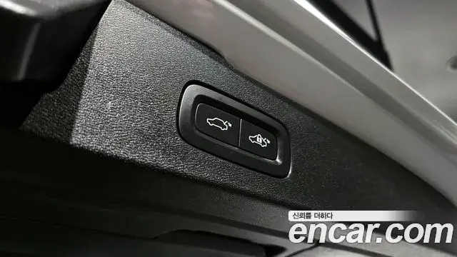 Volvo V60 Cross Country 2019 — Photo 20/20