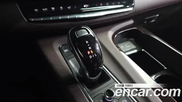 Cadillac Escalade 2023 — Şəkil 8/20