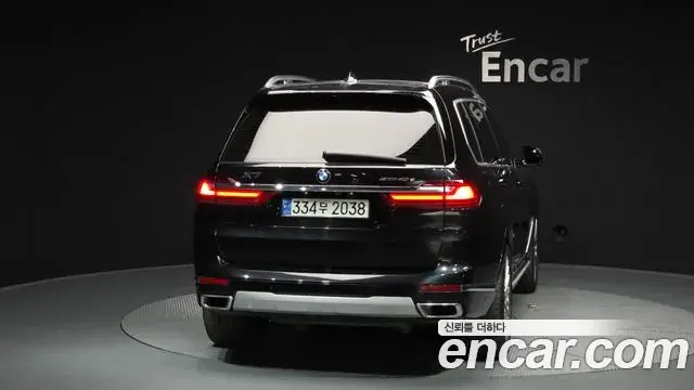 BMW X7 2020 — Photo 13/20