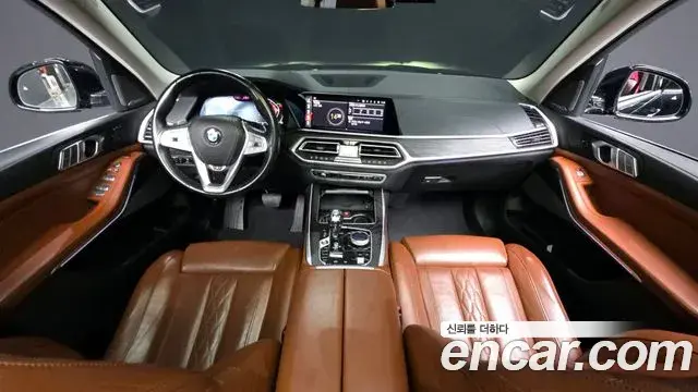 BMW X7 2020 — Photo 8/20