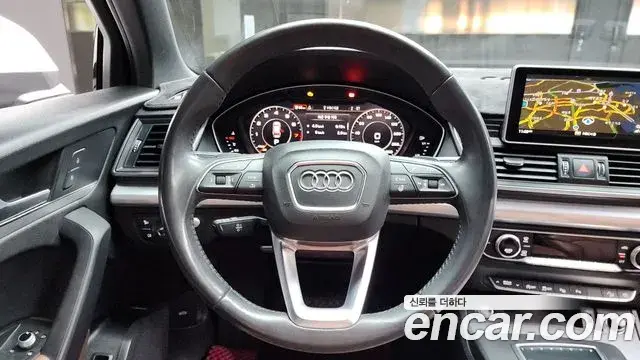 Audi Q5 2020 — Photo 16/20