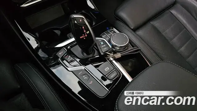 BMW X3 2021 — ფოტო 15/20