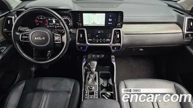 Kia Sorento 2022 — Photo 1/20