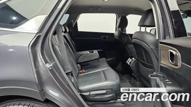 Kia Sorento 2022 — Photo 9/20