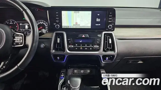 Kia Sorento 2022 — Photo 19/20