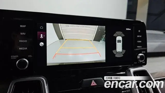 Kia Sorento 2022 — Photo 5/20