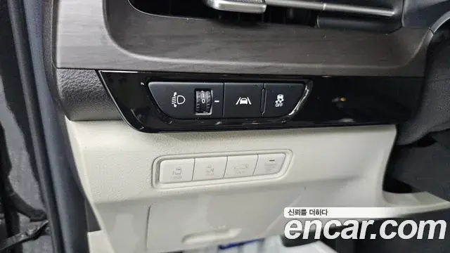 Kia Carnival 2020 — Фото 13/20