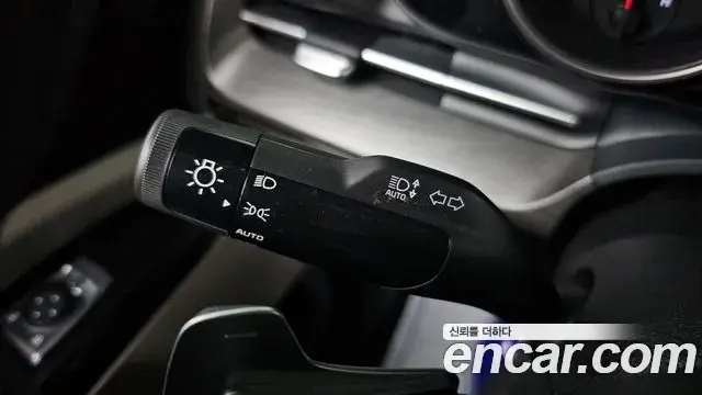 Kia Carnival 2020 — Фото 15/20
