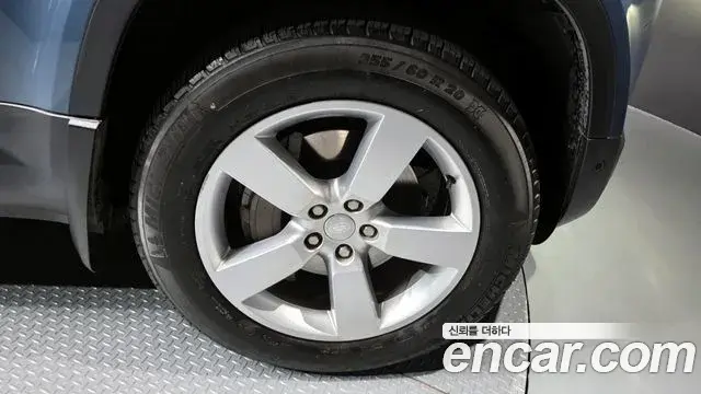Land Rover Defender 2021 — Photo 3/20