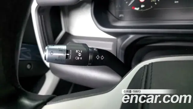Land Rover Defender 2021 — Photo 14/20