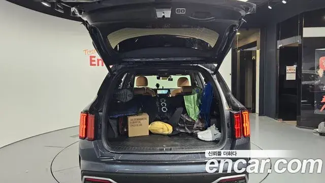 Kia Sorento 2022 — Photo 17/20