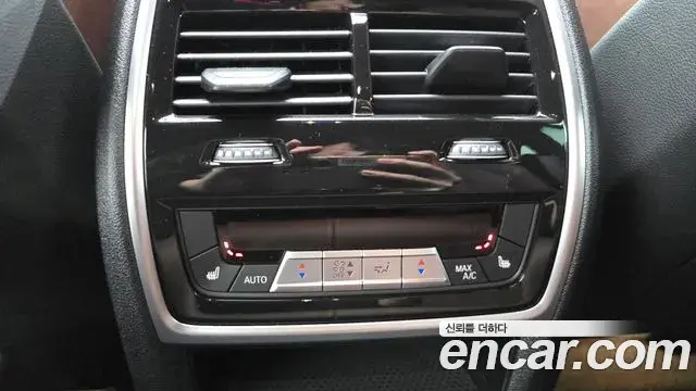 BMW X6 2022 — Photo 16/20