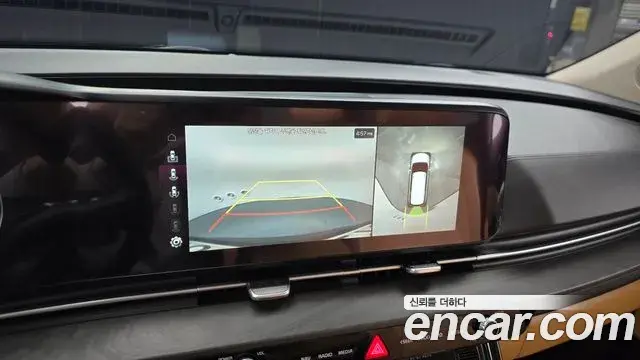 Kia Carnival 2021 — ფოტო 5/20