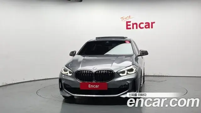 BMW 1 Series 2022 — Şəkil 16/20