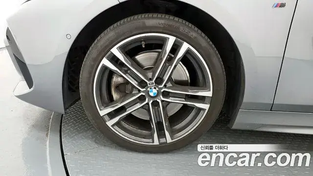 BMW 1 Series 2022 — Şəkil 5/20