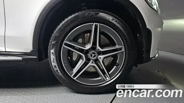 Mercedes-Benz GLC-Class 2021 — ფოტო 1/20