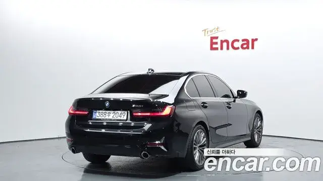 BMW 3 Series 2022 — ფოტო 5/20