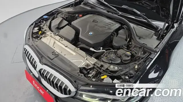 BMW 3 Series 2022 — ფოტო 12/20