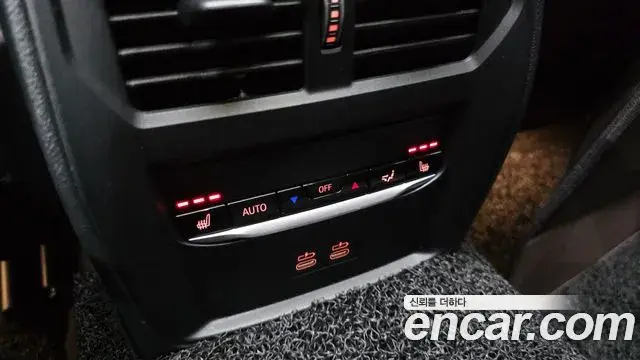 BMW 3 Series 2022 — ფოტო 15/20