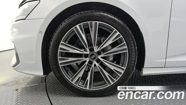 Audi A6 2022 — Photo 10/20