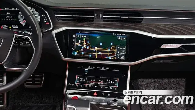 Audi A6 2022 — Photo 19/20