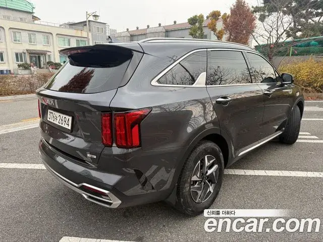 Kia Sorento 2022 — Şəkil 9/20