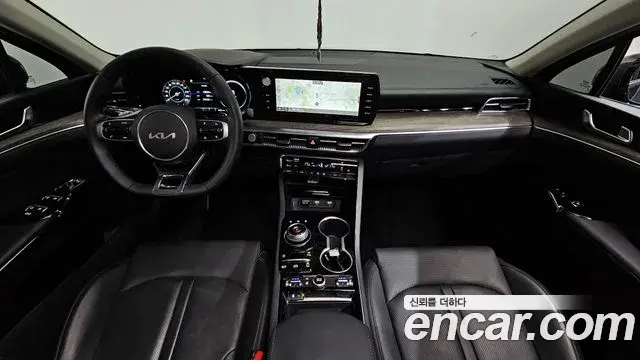 Kia K5 2023 — Şəkil 12/20
