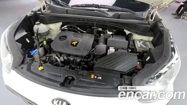 Kia Sportage The Bold 2018 — ფოტო 14/20