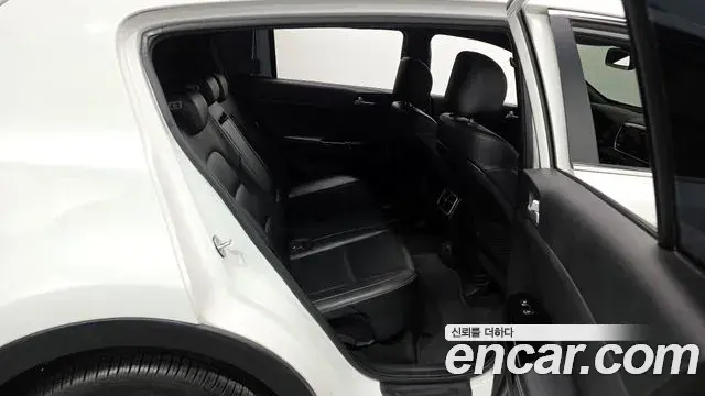 Kia Sportage The Bold 2018 — ფოტო 7/20