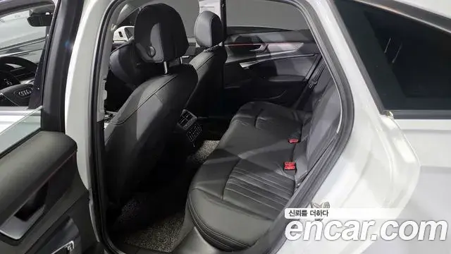 Audi A6 2020 — Photo 19/20