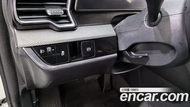 Kia Sportage 2022 — ფოტო 9/20